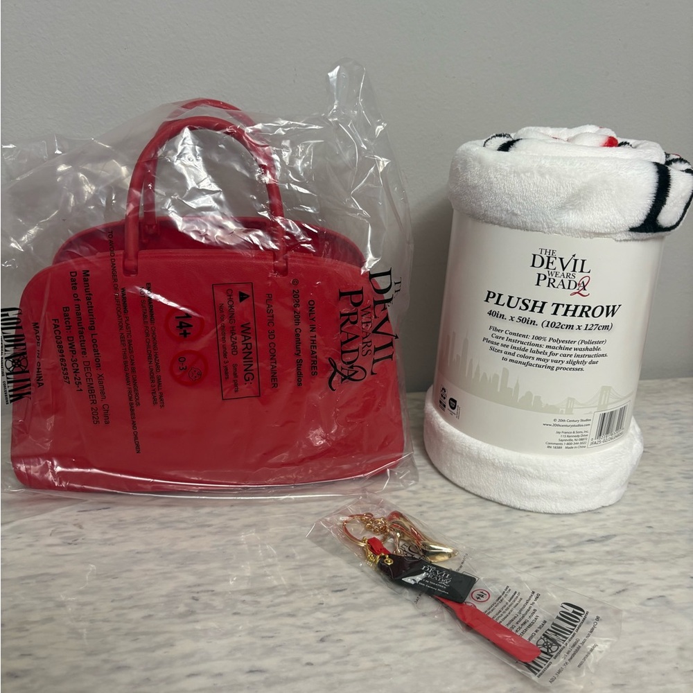 The Devil Wears Prada 2 Handbag Popcorn Bucket w/ charm
& plush throw blanket
